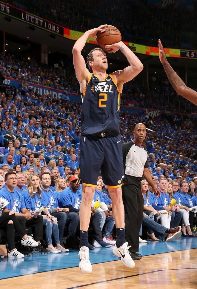 包含犹他爵士迎德甲关键赛，国际比赛日调整名单，管理层满意，更衣室氛围转暖的词条Kaiyun Sports